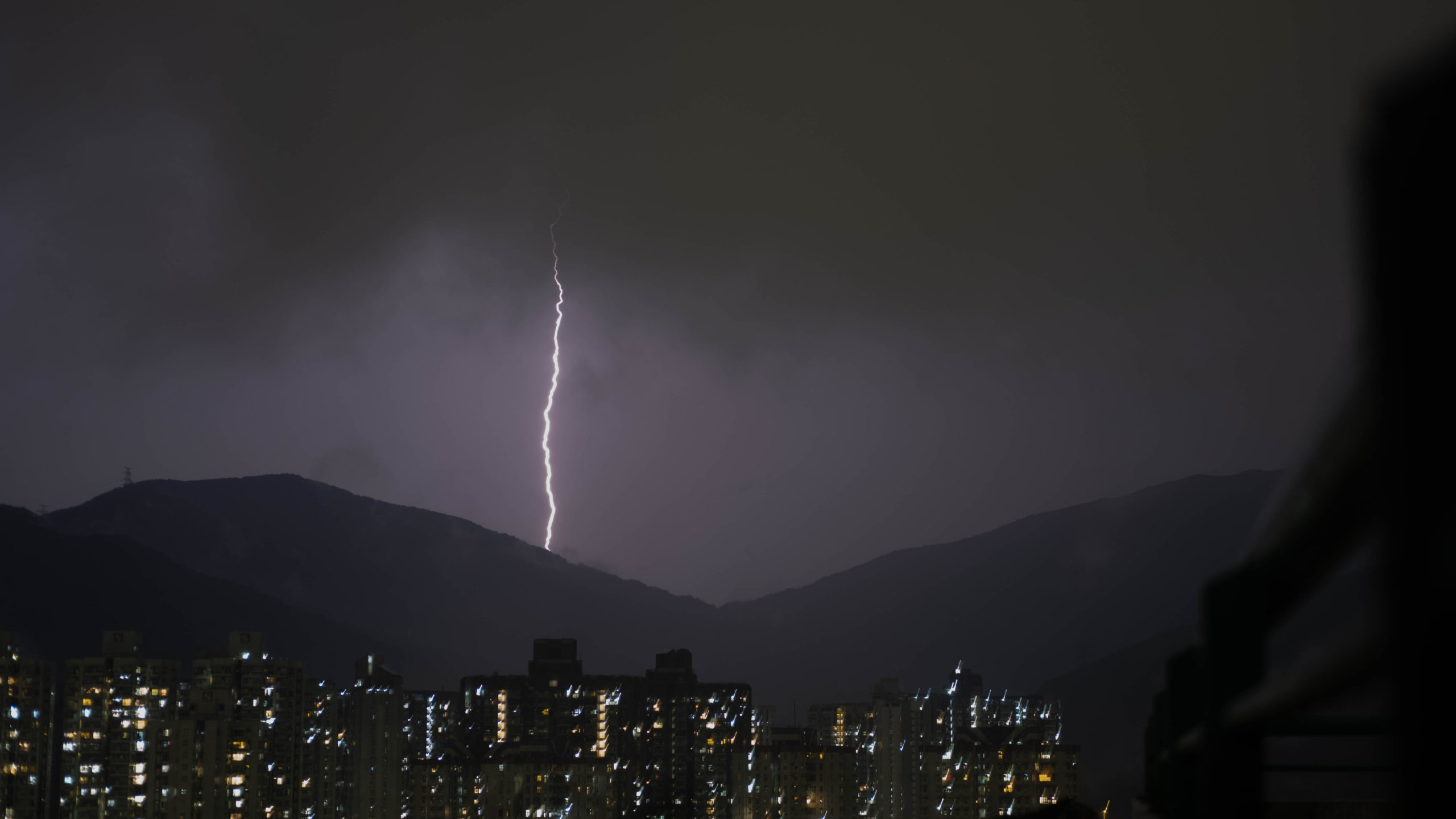 Lightning strike in Hong Kong, August 2025